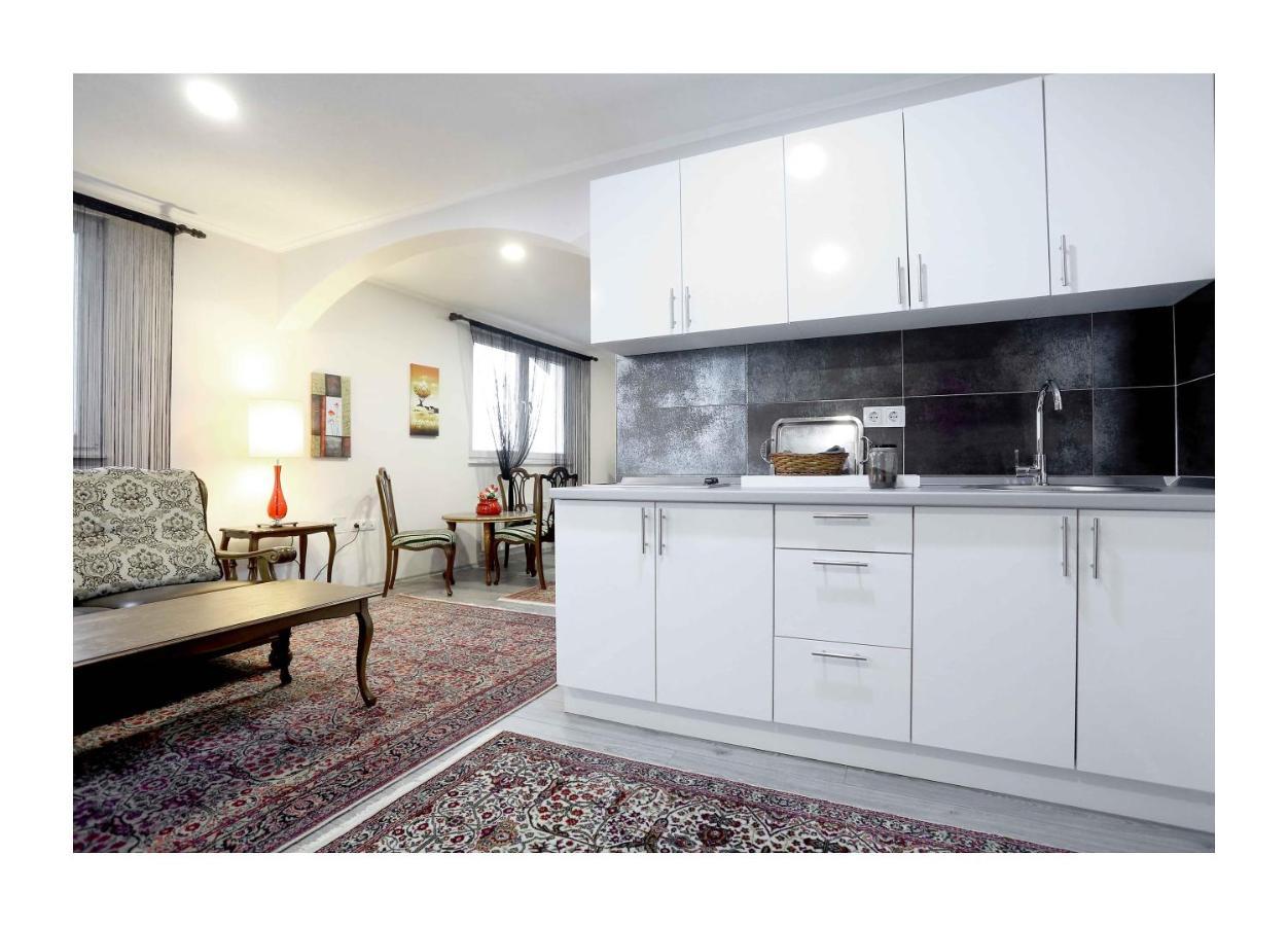 Chardak Apartment Сараево Экстерьер фото